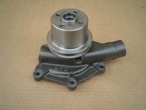 Vodná pumpa CASE 580 GT, K201749, K 201749