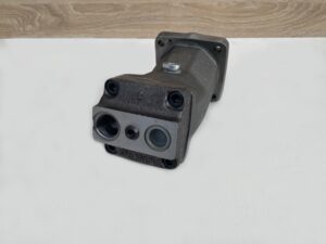 Hydraulické čerpadlo HG28. Axiálny piestový hydrogenerátor.