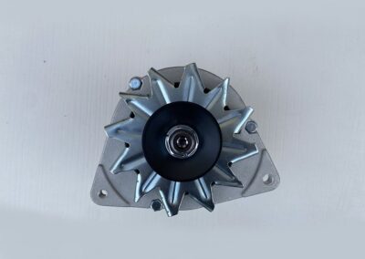 Alternator 14V na JCB3CX s motorom Perkins