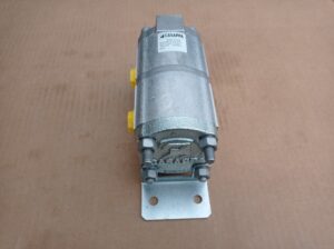 Delič prietoku Casappa PLD20/2/CS. Hydraulický zubový delič prietoku Casappa PLD20/2/CS 11,2–11,2.